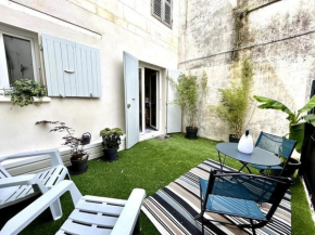 Côté Cour - Appartement en plein centre-ville & proche des thermes